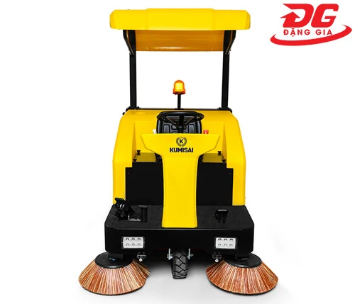 Xe quét rác ngồi lái Kumisai KMS 65 4
