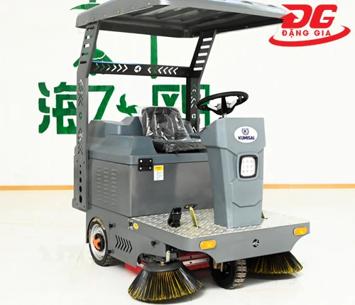 Hình ảnh sản phẩm Xe quét rác ngồi lái Kumisai KMS 160E