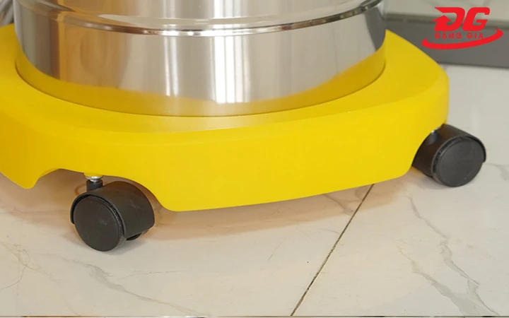 Bánh xe máy hút bụi công nghiệp Supper Clean SC30A