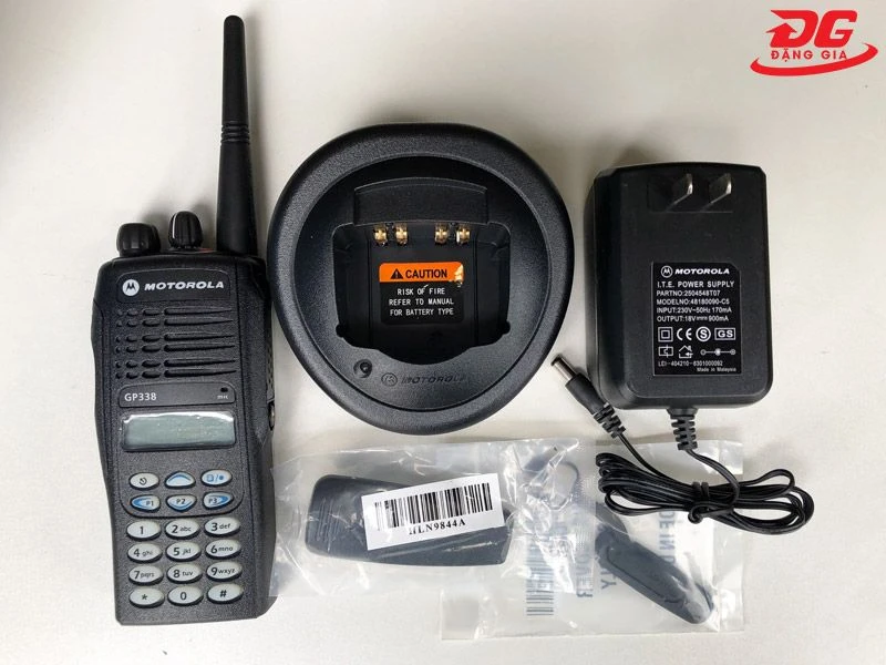 đặng gia bán bộ đàm Motorola GP338