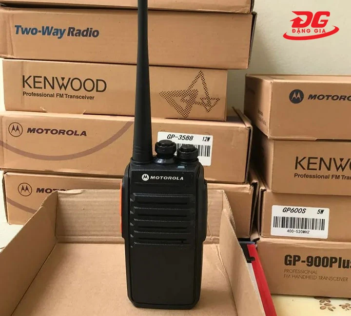 Motorola GP 588