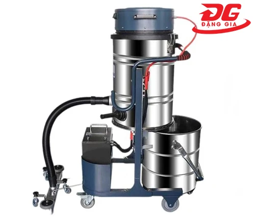 Máy hút bụi chạy acquy Kumisai KMS67 được người dùng yêu thích