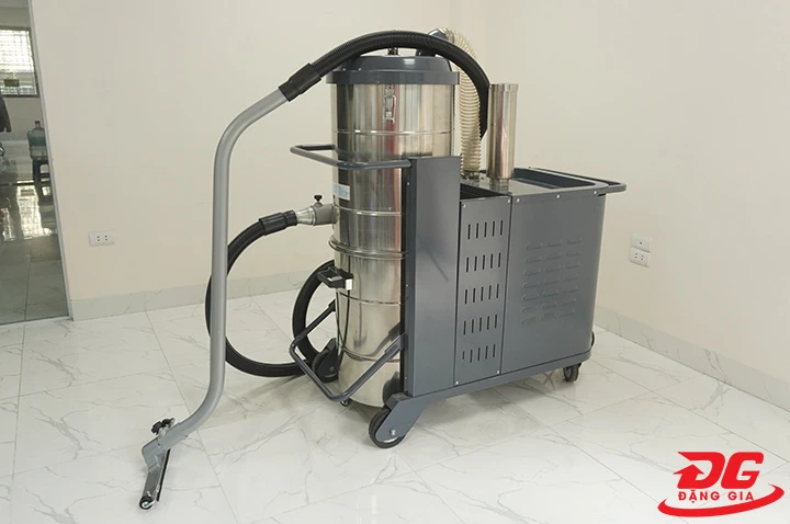 Máy hút bụi công nghiệp CleanTech CT 10A giá tốt