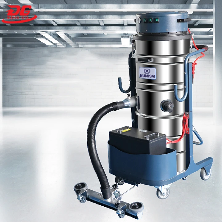 Máy hút bụi công nghiệp chạy acquy Kumisai KMS67 chính hãng