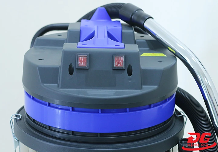 Giá máy hút bụi công nghiệp Supper Clean SC70