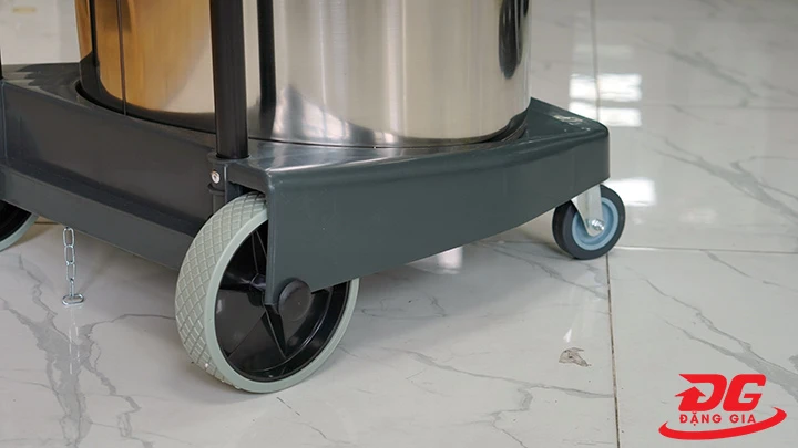 Máy hút công nghiệp Supper Clean PD80H dễ dàng di chuyển