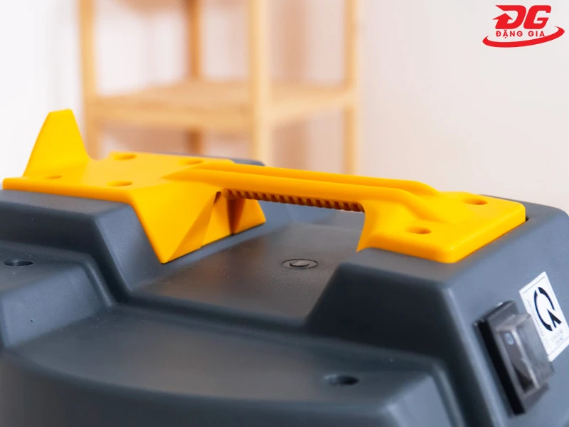 tay cầm của máy hút bụi công nghiệp Clean Tech CT 115