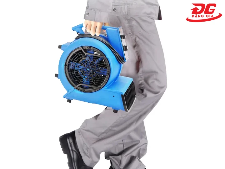 Quạt sấy thảm gọn nhẹ dễ di chuyển