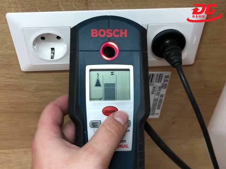 Cấu tạo máy dò kim loại cầm tay Bosch DMF 10 Zoom