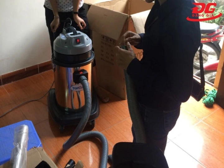 Máy hút bụi hút nước TopClean TC 40S vận hành êm ái