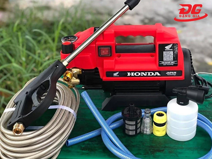 Máy bơm rửa xe Honda 5900