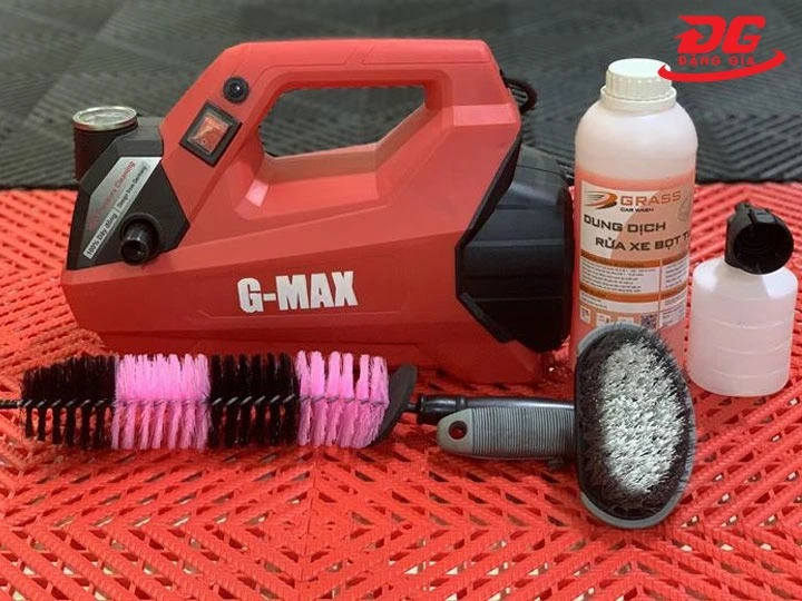 Máy rửa xe mini
