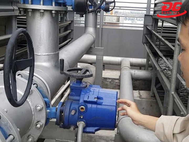 Đảm bảo chất lượng nước đầu vào tháp giải nhiệt công nghiệp