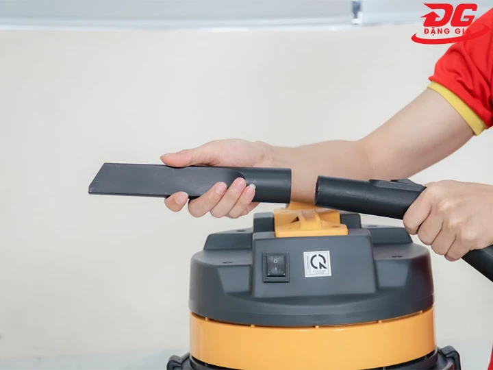 máy hút bụi 50 lít dễ tháo lắp tương thích cao