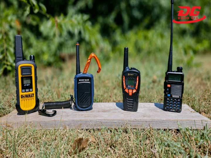Bộ đàm 1 chiều rẻ hơn so với bộ đàm đa chiều