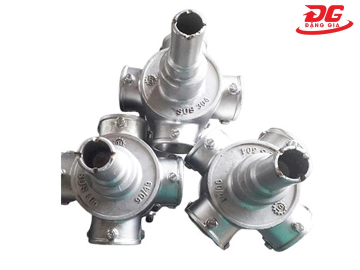 đầu phun inox 304 lắp ráp gọn