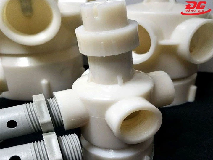 Bộ chia nước tháp giải nhiệt Liang Chi LBC-50RT