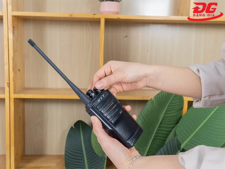 Cẩm nang sử dụng bộ đàm tránh rè, mất tiếng
