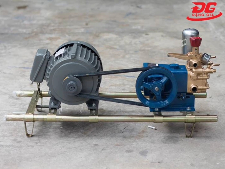 máy rửa xe 1.5HP