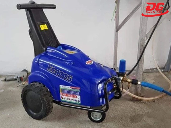 Máy rửa xe Mazzoni KC4005