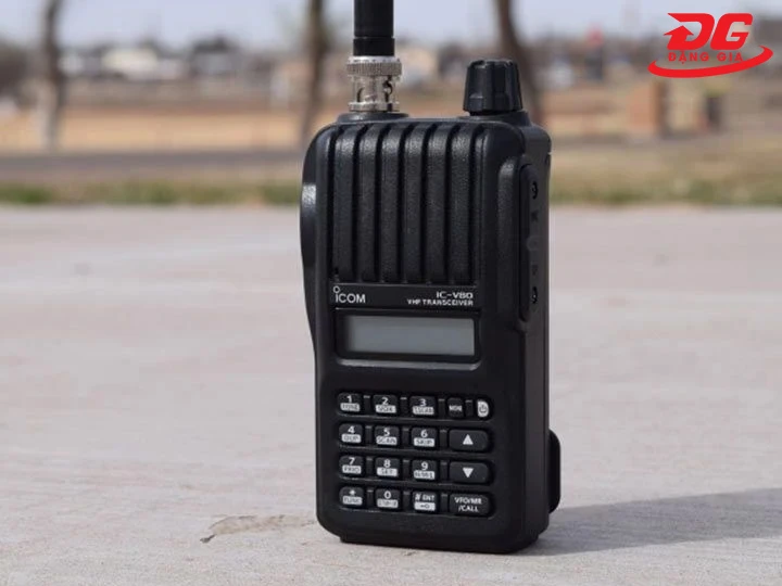 Bộ đàm ICOM IC-V80