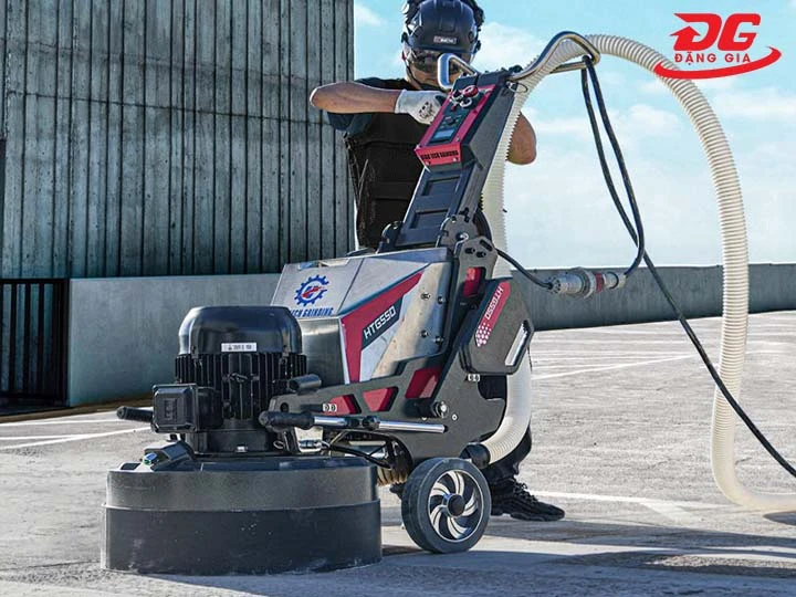 sử dụng Máy mài sàn 3 pha