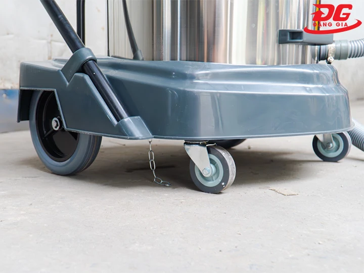 Bánh xe máy hút bụi công nghiệp DQC - TECH 301H