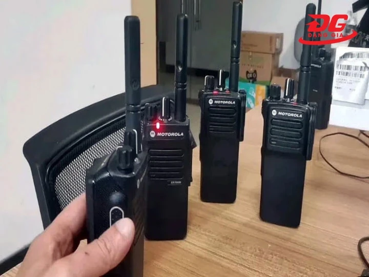 Hướng dẫn sử dụng bộ đàm 5 cái hiệu quả