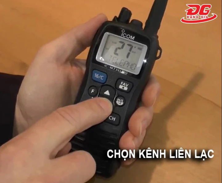 cách dùng bộ đàm Icom