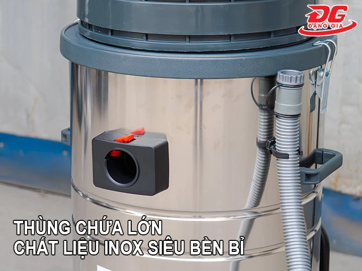 thùng chứa lớn