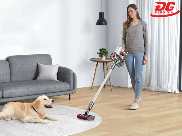 máy hút bụi Redroad có thể hút được chất lỏng