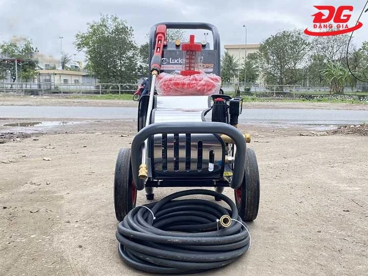 Máy rửa xe cao áp Lucky 2200PSI 3kW