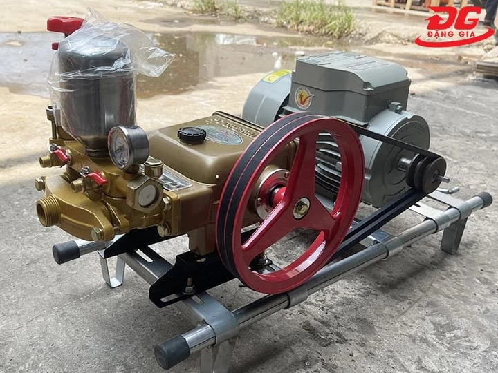 Máy rửa xe HL50