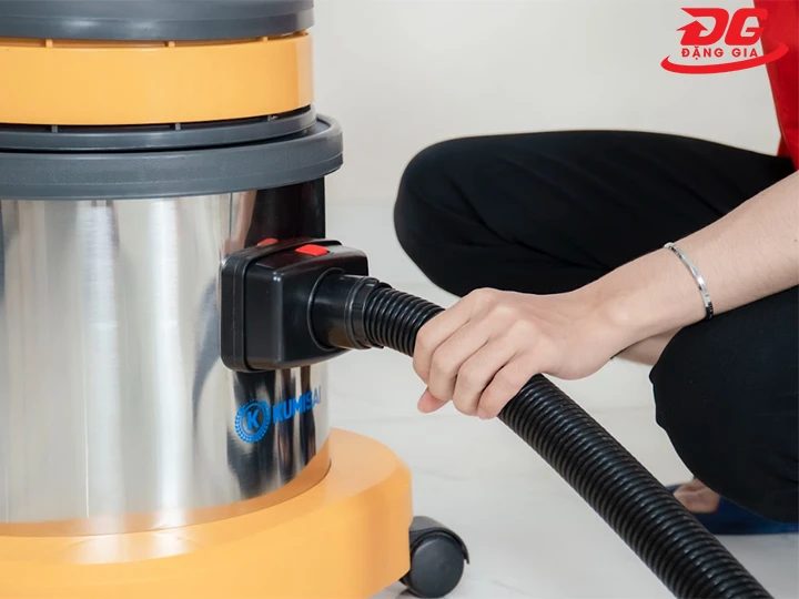 Sử dụng Ống mềm máy hút bụi 30L,70L,80L,90L