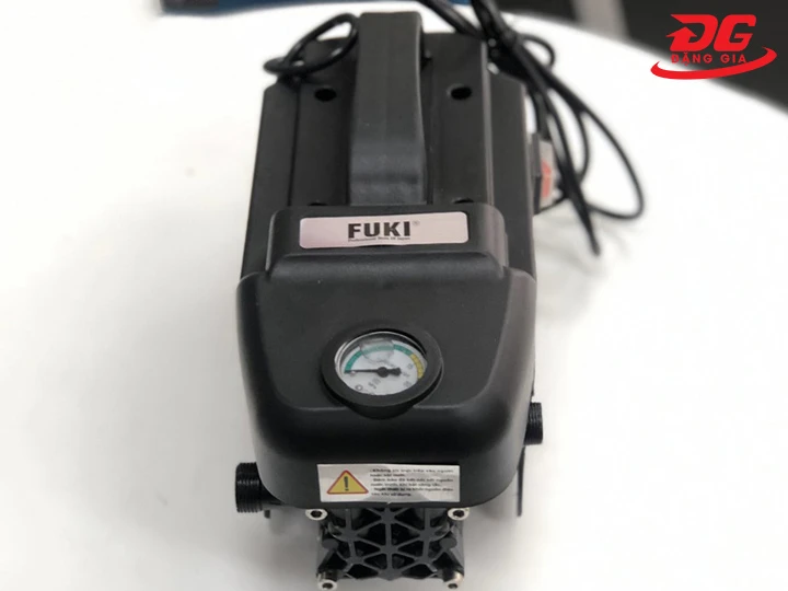 Máy rửa xe Fuki F9S