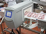 Máy dò kim loại trong thực phẩm
