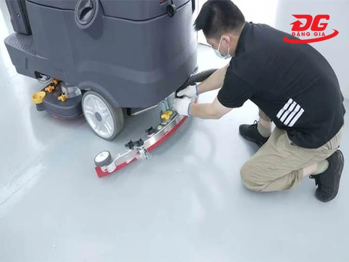 bảo dưỡng máy chà sàn giảm hỏng hóc