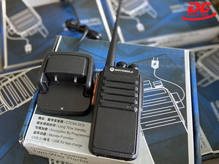 Bộ đàm cầm tay mini Motorola GP 588