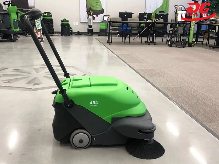 xe quét rác IPC