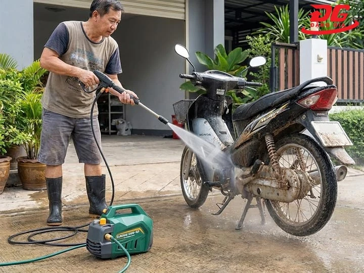 Máy rửa xe gia đình Kumisai KMS Q2 mạnh mẽ