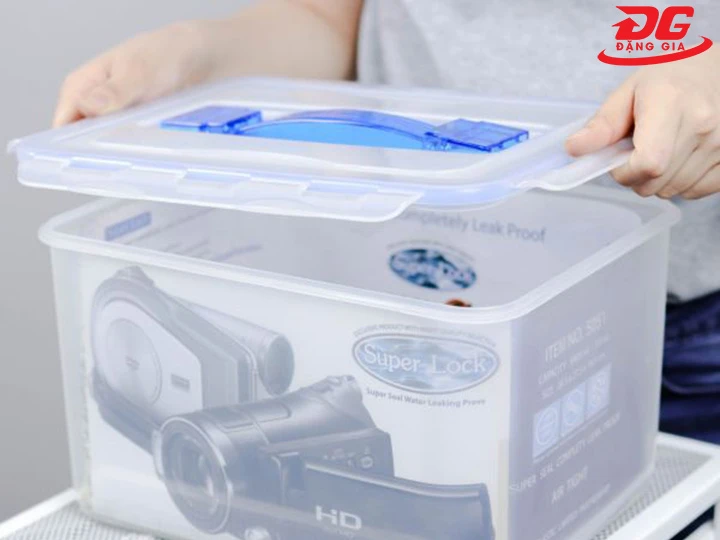đóng chặt nắp hộp