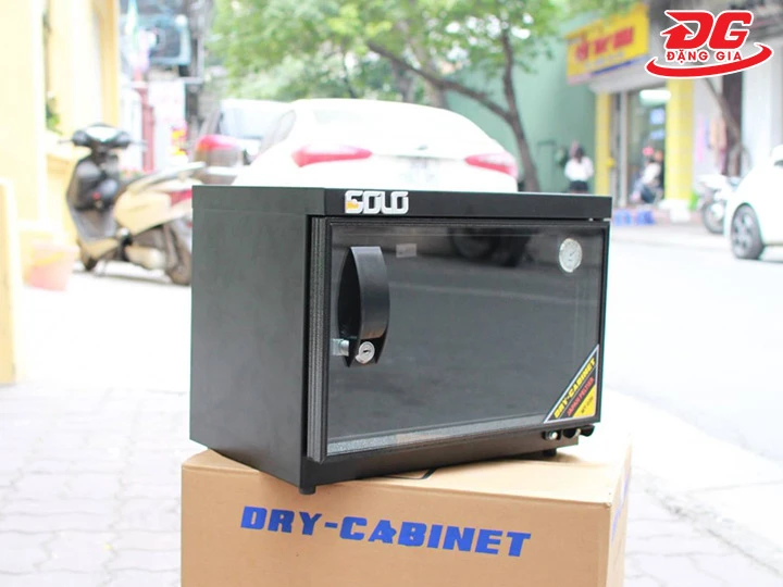 Có Nên Mua Tủ Chống Ẩm 15L? Ưu Điểm, Ứng dụng & Cách dùng