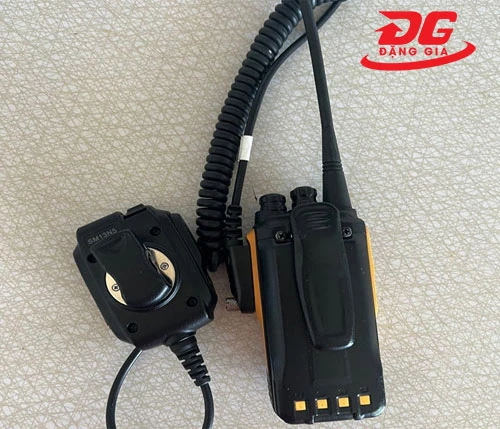 Bộ đàm cầm tay HYT TC-610P 4