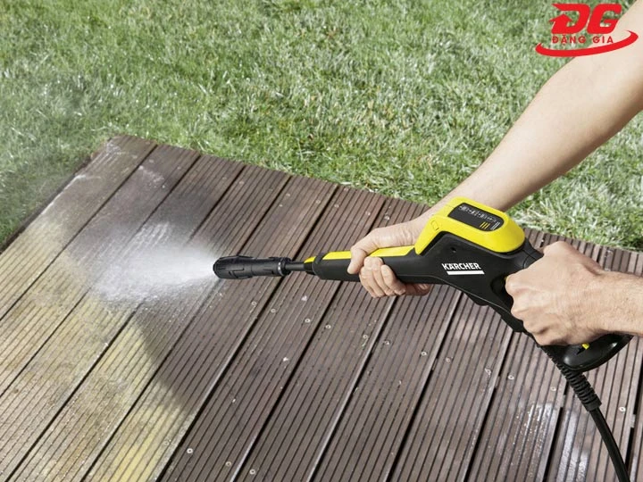 Ứng dụng máy rửa xe Karcher K4 Power Control