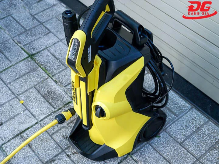 máy rửa xe Karcher K4 Power Control bền