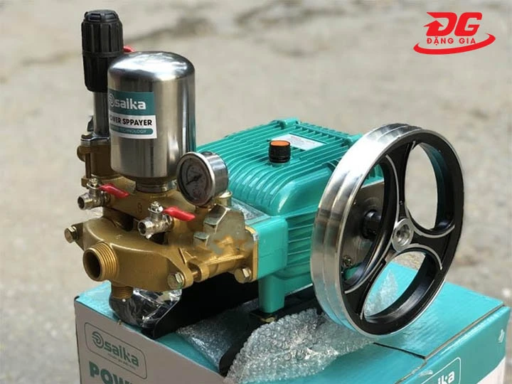 Máy rửa xe Saika: Công nghệ cao, phun xịt khỏe, siêu sạch