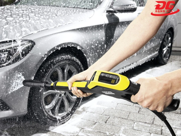 Súng máy rửa xe Karcher K4 Power Control