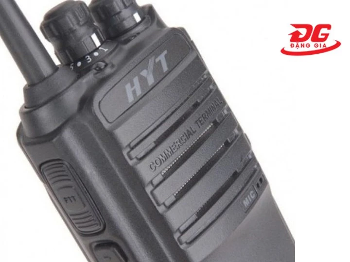 máy bộ đàm HYT TC-446S (UHF) Công nghệ analog tích hợp