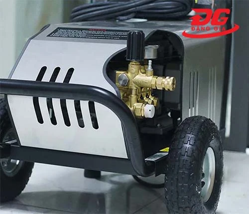 Máy xịt rửa xe ô tô Palada 3200 PSI 5.5KW 4