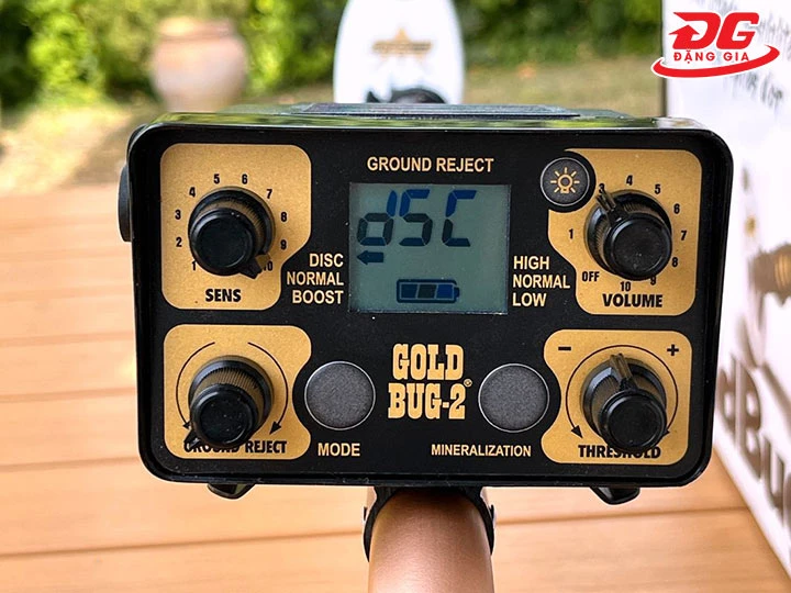 Bảng điều khiển của máy dò vàng chuyên dụng GB2 Fisher